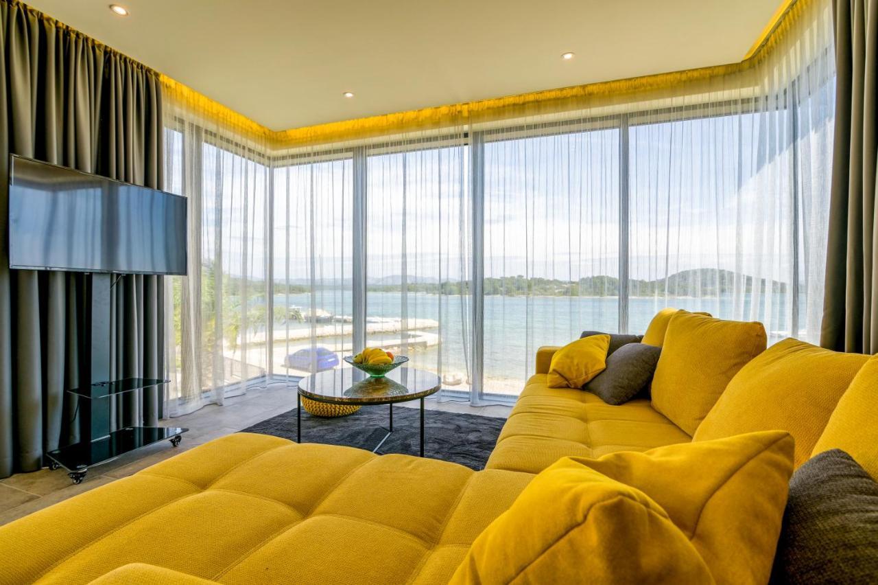 Bonaventura Residence Murter Bagian luar foto
